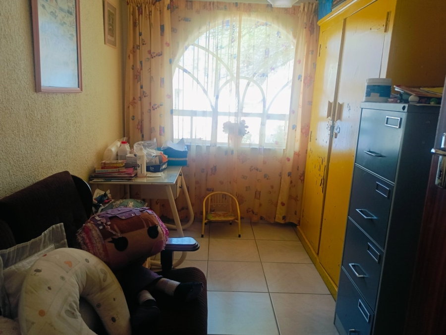 4 Bedroom Property for Sale in Wilkoppies North West